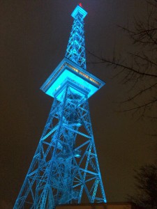 Der Berliner Funkturm bei Nacht